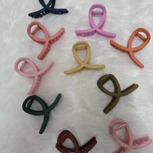 Knot matte claw clip