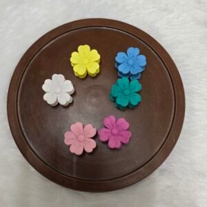 Small sunflower claw clip