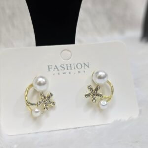 Star pearl stud earrings
