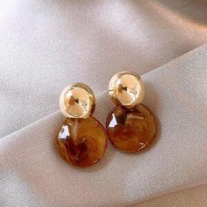Brown enamel stud