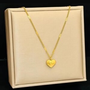 Anti tarnish love pendant necklace