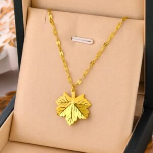 Leaf charm necklace
