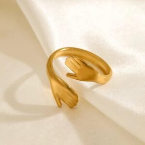 Anti tarnish hug ring