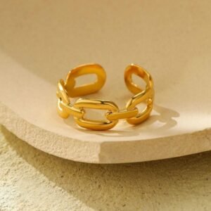 Anti tarnish interlocking ring