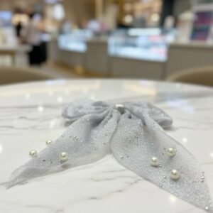 Silver pearl hairbow