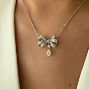 Silver jewellery bow pendant