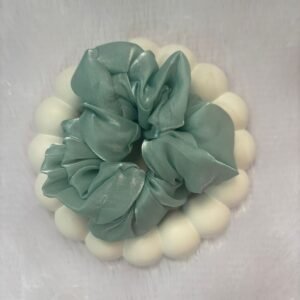 Big organza scrunchie