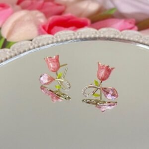 Pink tulip flower stud