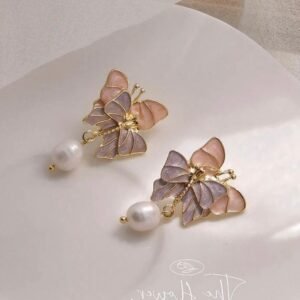 Butterfly enamel pearl stud