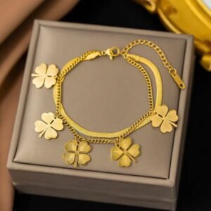 Clover leaf anti tarnish bracelet