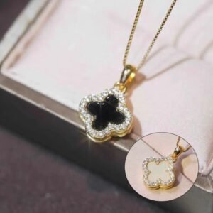 Black and white clover anti tarnish necklace